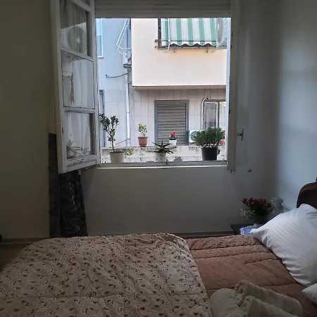 Oakland * Tirana