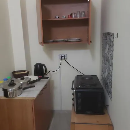 Oakland Hostel
