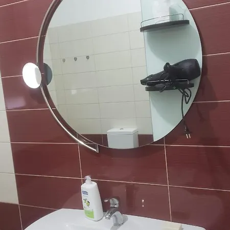 Oakland Hostel Tirana