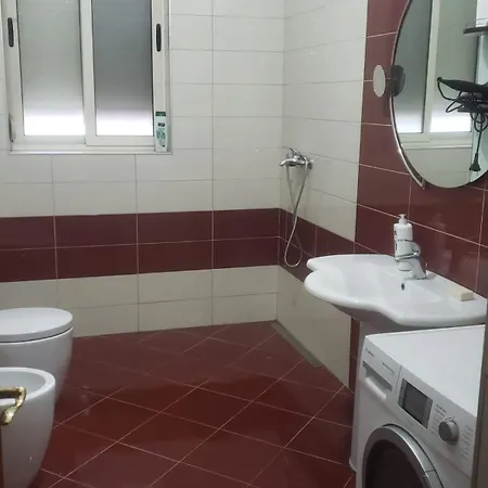 Oakland Vandrerhjem *