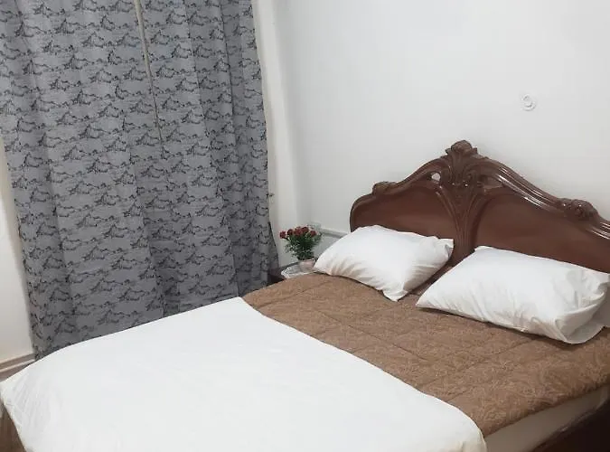 Oakland טיראנה